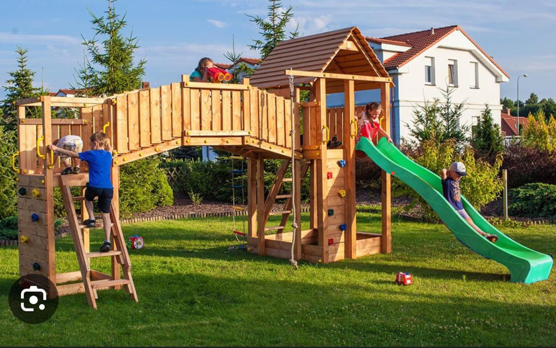 The Hazavana Orphanage playground project aims to give children a safe, fun, and educational space in the heart of nature. It will be a place full of joy and sharing, where children can grow through play, sports, and creativity.